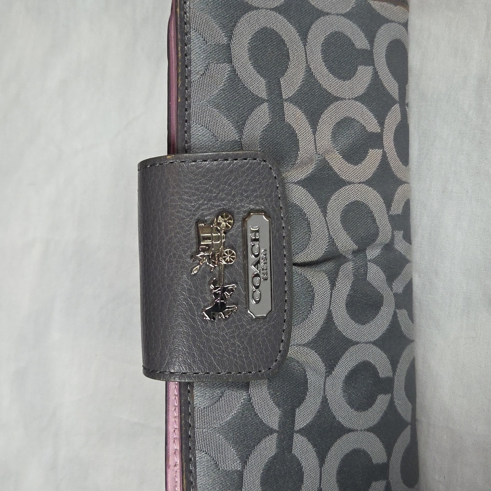 COACH Charcoal Gray And Pink Grey PLEATED Wallet Large